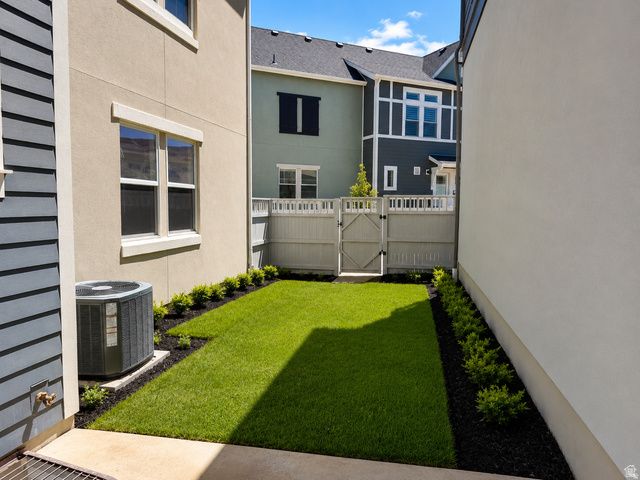 11418 S GLASS HILL DR, South Jordan, UT 84009