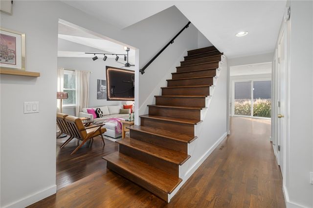 21 Lynde Street, Providence, RI 02908