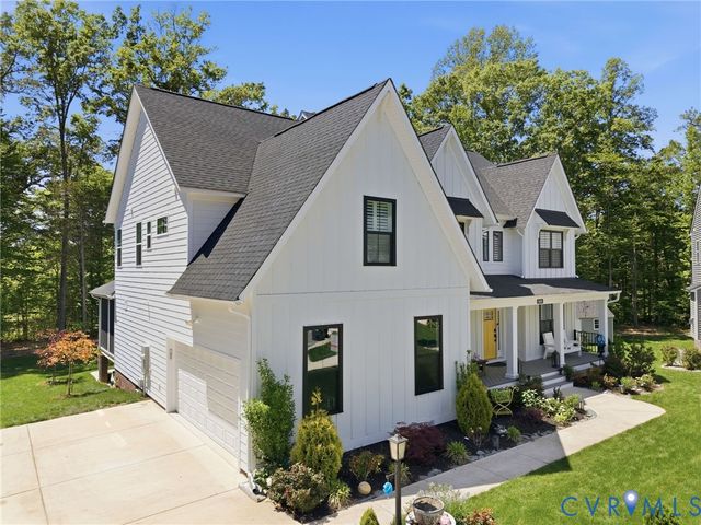 5406 Swift Fox Pl, Moseley, VA 23120