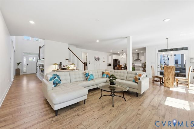5406 Swift Fox Pl, Moseley, VA 23120
