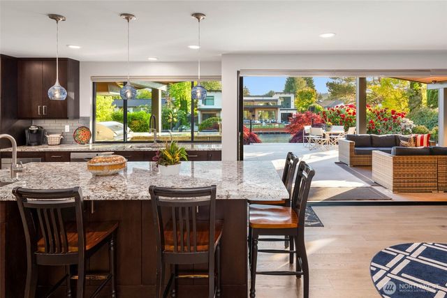 12 Columbia Key, Bellevue, WA 98006