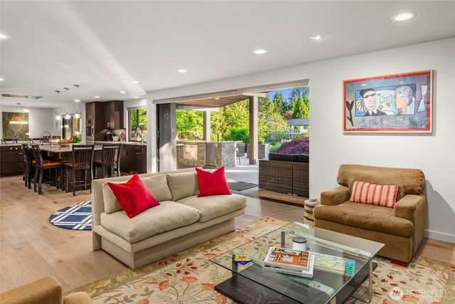 12 Columbia Key, Bellevue, WA 98006