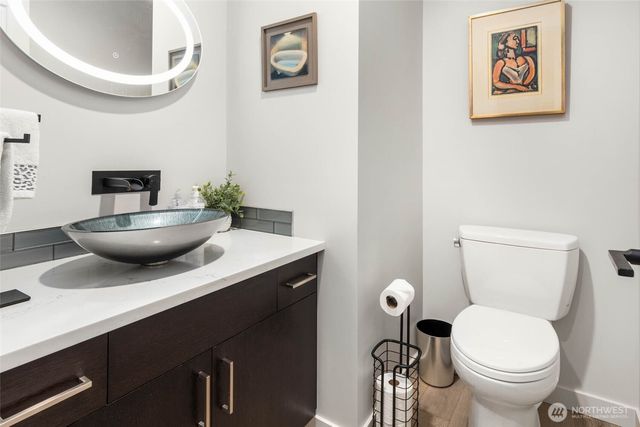 12 Columbia Key, Bellevue, WA 98006