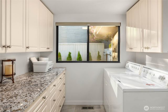 12 Columbia Key, Bellevue, WA 98006