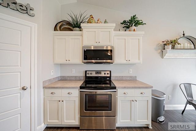 3914 N Monroe Avenue, Idaho Falls, ID 83401