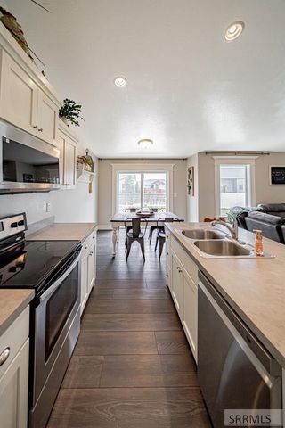 3914 N Monroe Avenue, Idaho Falls, ID 83401