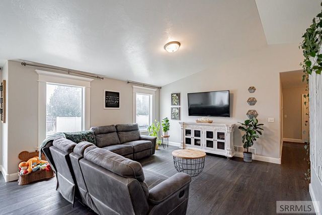 3914 N Monroe Avenue, Idaho Falls, ID 83401