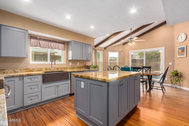 3601 E ROSEMONTE Drive, Phoenix, AZ 85050