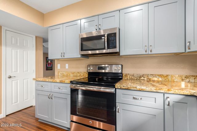 3601 E ROSEMONTE Drive, Phoenix, AZ 85050