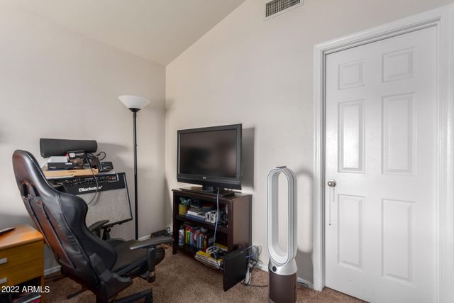 3601 E ROSEMONTE Drive, Phoenix, AZ 85050