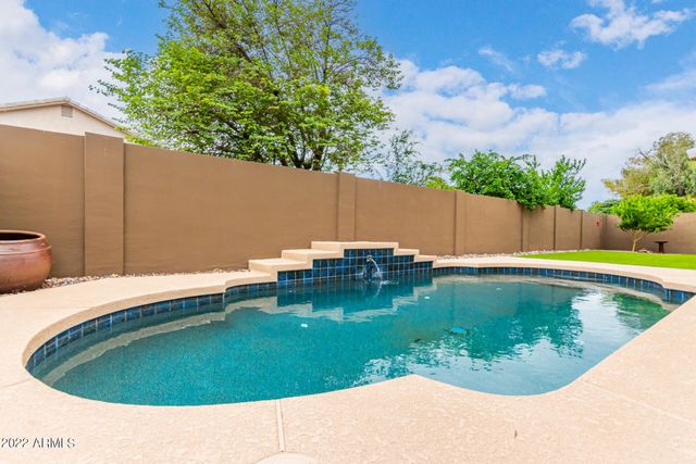 3601 E ROSEMONTE Drive, Phoenix, AZ 85050