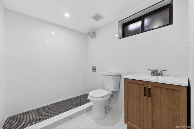 186-14 121st Avenue, Saint Albans, NY 11412