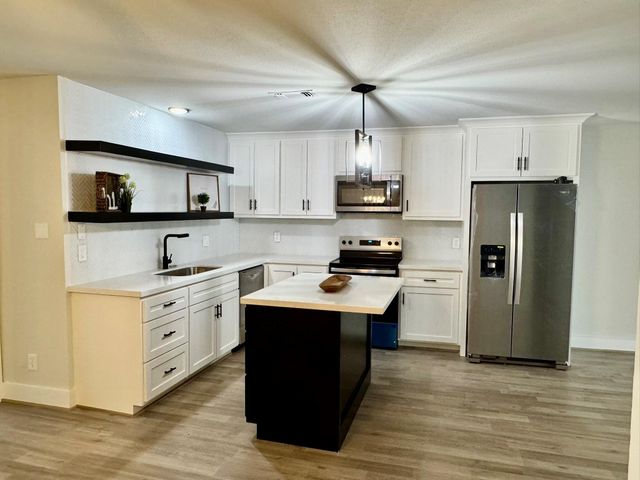 2329 W Settlers Way, The Woodlands, TX 77380