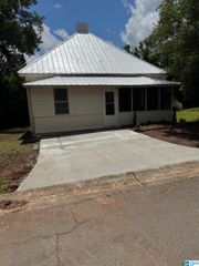1121 AVENUE I, Bessemer, AL 35020
