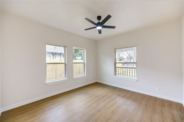 2710 Gano Street, Houston, TX 77009