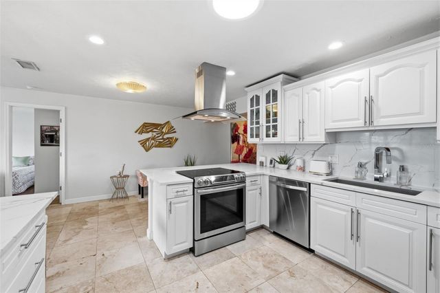 3998 22ND AVENUE N, St Petersburg, FL 33713