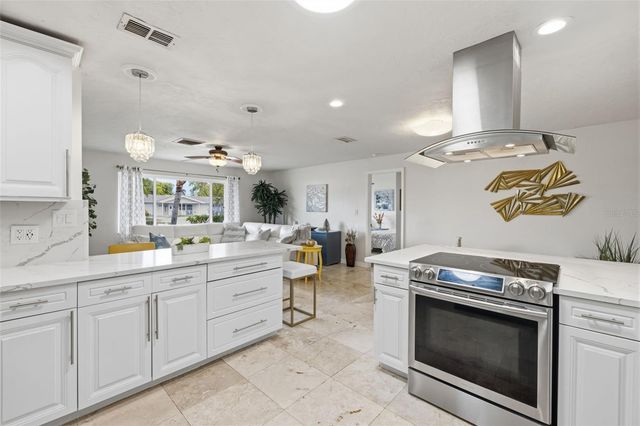 3998 22ND AVENUE N, St Petersburg, FL 33713