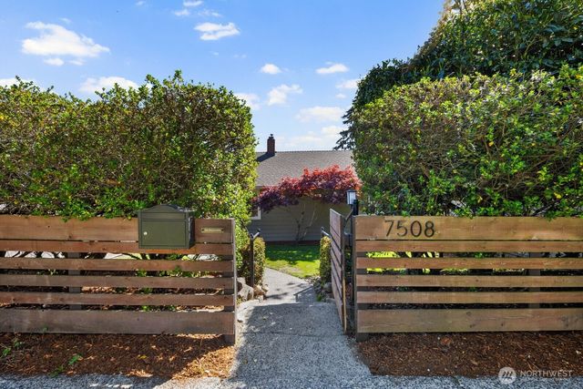 7508 30th Avenue SW, Seattle, WA 98126