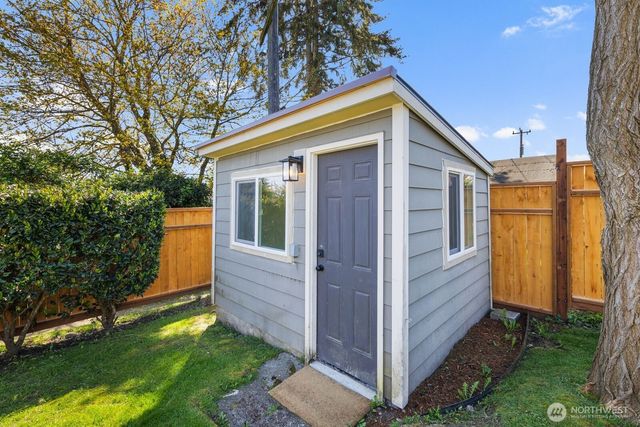 7508 30th Avenue SW, Seattle, WA 98126