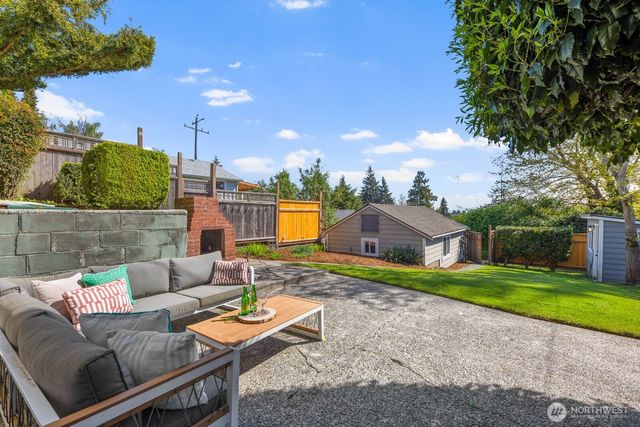 7508 30th Avenue SW, Seattle, WA 98126