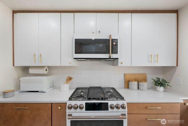 7508 30th Avenue SW, Seattle, WA 98126