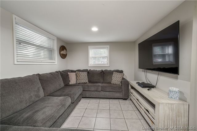 1519 Northaven Drive, Jeffersonville, IN 47130