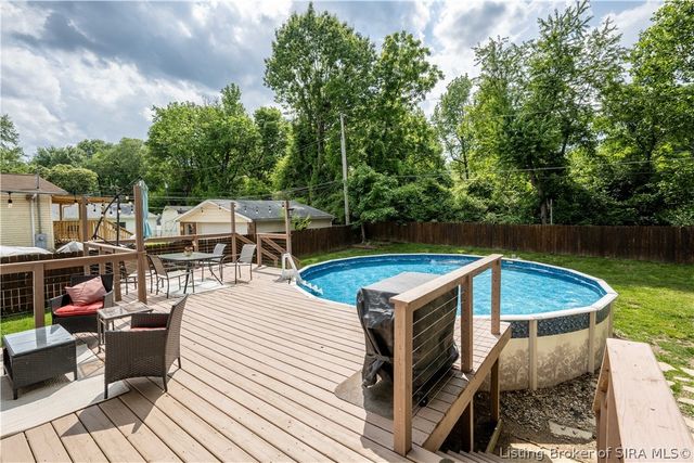 1519 Northaven Drive, Jeffersonville, IN 47130