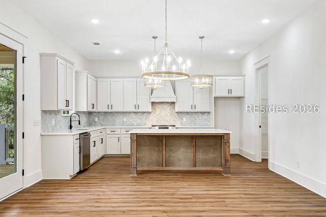 176 Cassique Creek Dr, Ridgeland, SC 29936