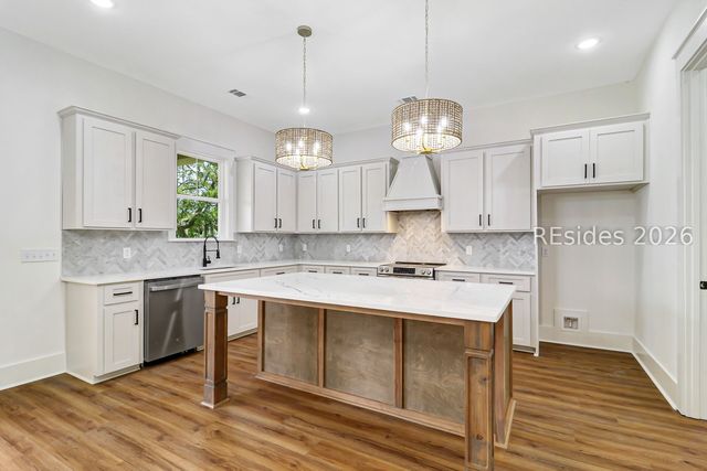176 Cassique Creek Dr, Ridgeland, SC 29936