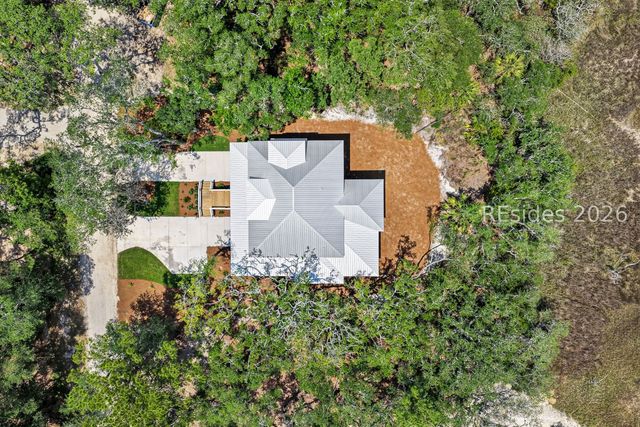 176 Cassique Creek Dr, Ridgeland, SC 29936