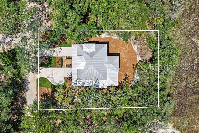 176 Cassique Creek Dr, Ridgeland, SC 29936