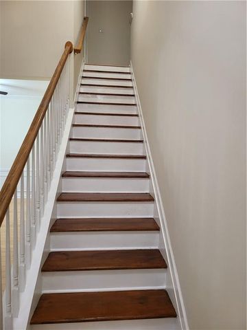 1372 Dukes Creek Drive, Kennesaw, GA 30152