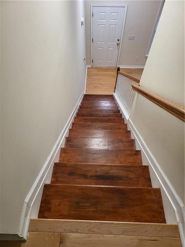 1372 Dukes Creek Drive, Kennesaw, GA 30152