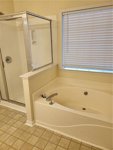 1372 Dukes Creek Drive, Kennesaw, GA 30152