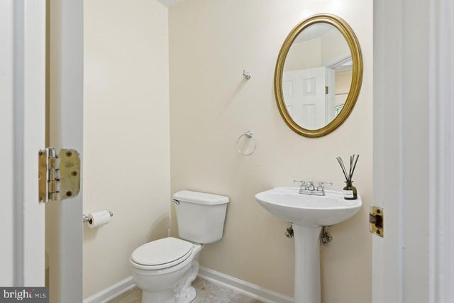 6317 LITTLEFIELD, Centreville, VA 20121