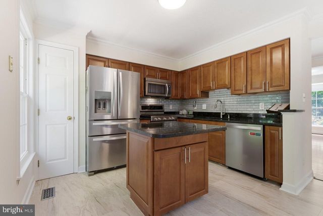6317 LITTLEFIELD, Centreville, VA 20121