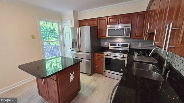 6317 LITTLEFIELD, Centreville, VA 20121