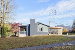 43 Flaming Arrow Drive, Whittier, NC 28789
