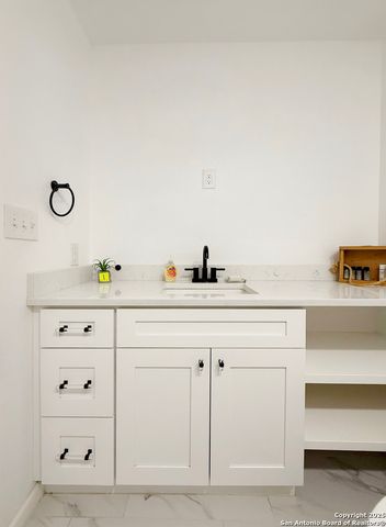 11442 Woollcott, San Antonio, TX 78251