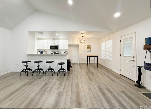 11442 Woollcott, San Antonio, TX 78251