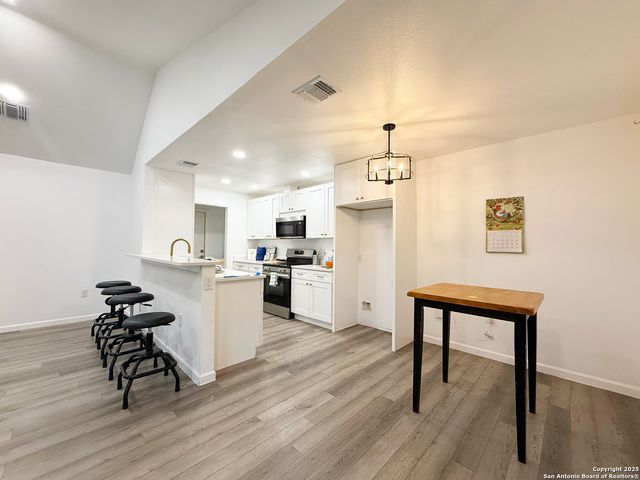 11442 Woollcott, San Antonio, TX 78251