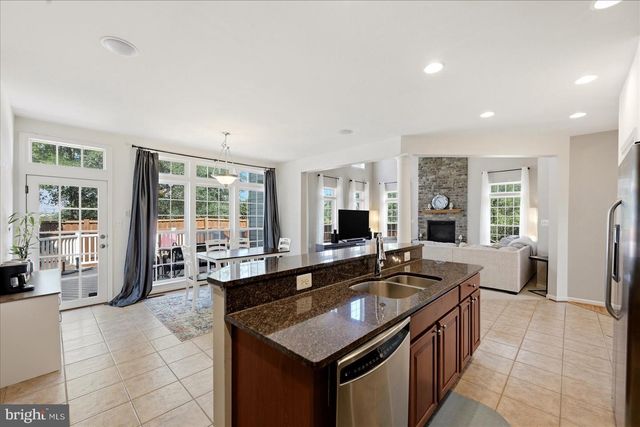 42173 ST HUBERTS PL, Chantilly, VA 20152