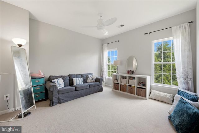 42173 ST HUBERTS PL, Chantilly, VA 20152