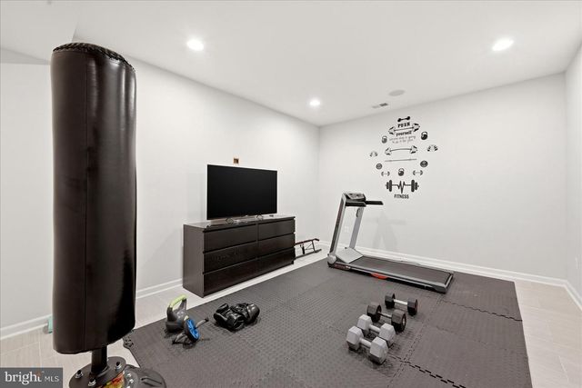 42173 ST HUBERTS PL, Chantilly, VA 20152