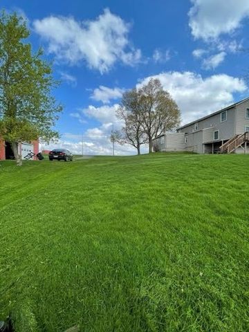 2085 Pinnacle Road, Henrietta, NY 14543