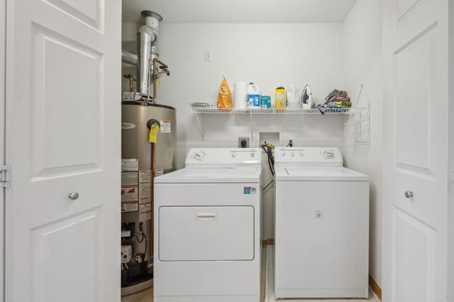 6595 Linwood Drive NE, Albertville, MN 55301