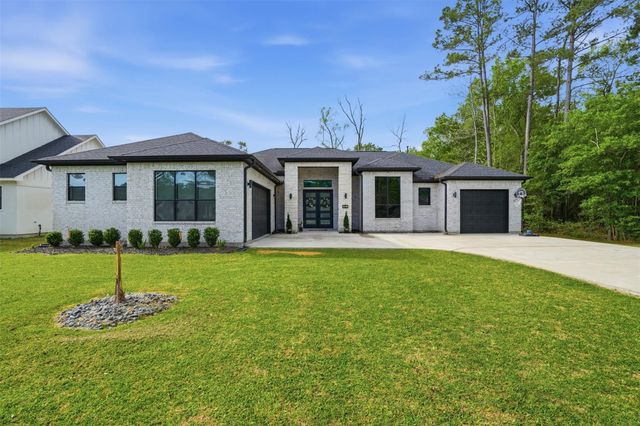 540 Road 662, Dayton, TX 77535