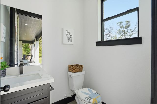 540 Road 662, Dayton, TX 77535