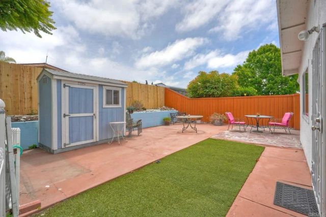 3529 santa maria, Oceanside, CA 92056