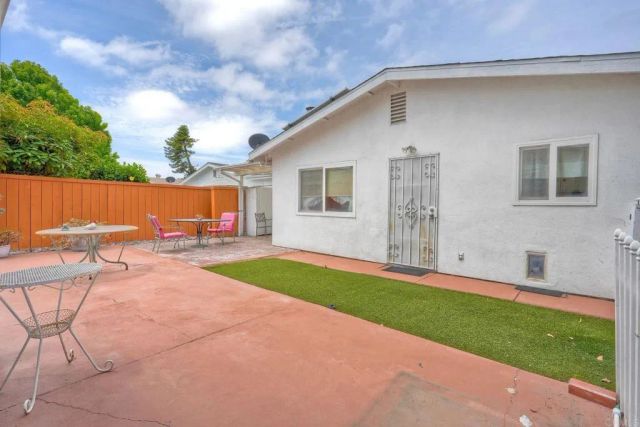 3529 santa maria, Oceanside, CA 92056